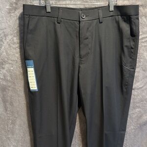 Haggar Men's Performance Stretch Straight-Fit Dress Pants Gray Size 36W 30L